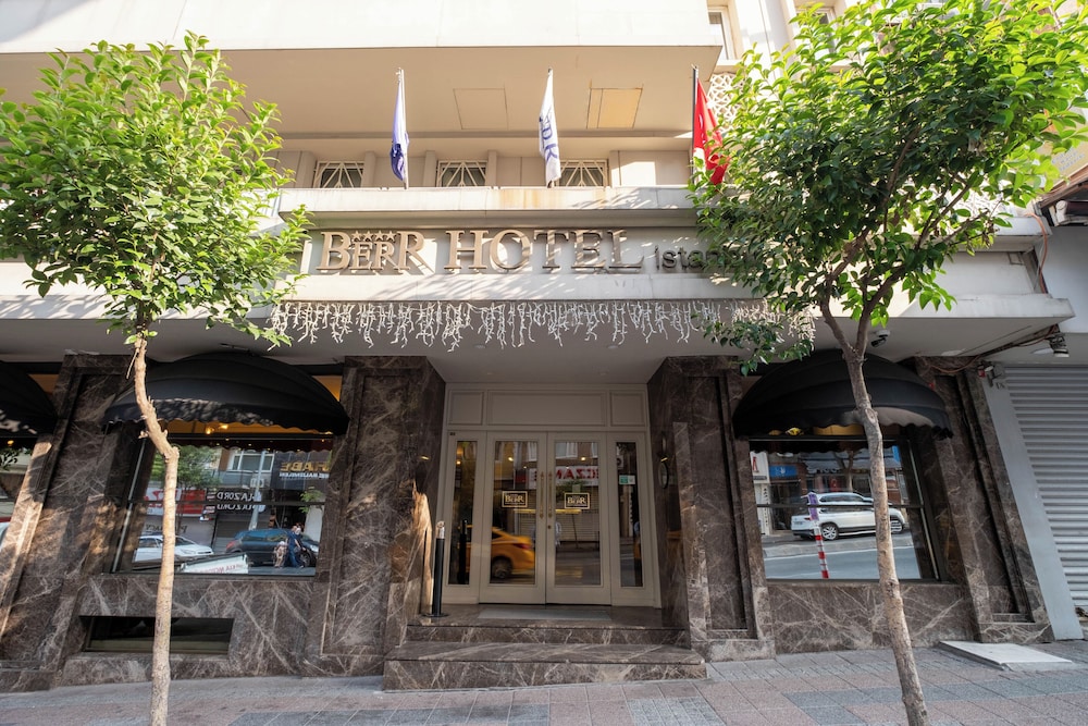 Berr Hotel 3/50