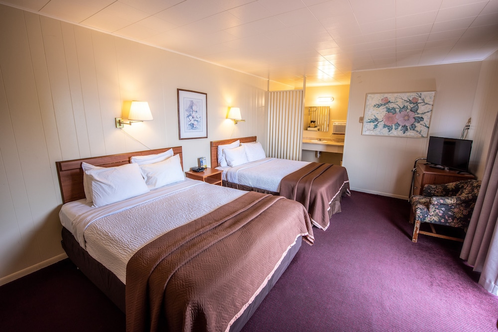 Northwinds Motel 11/41