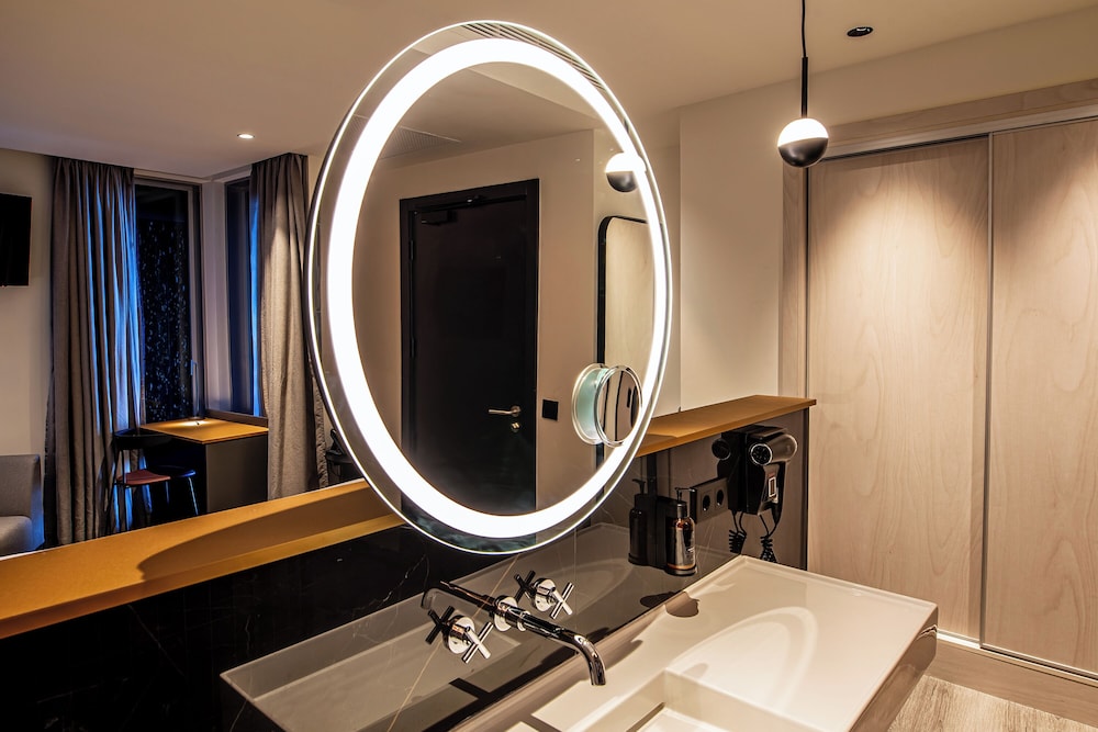 Silken Saaj Maar - Adults Only 56/56