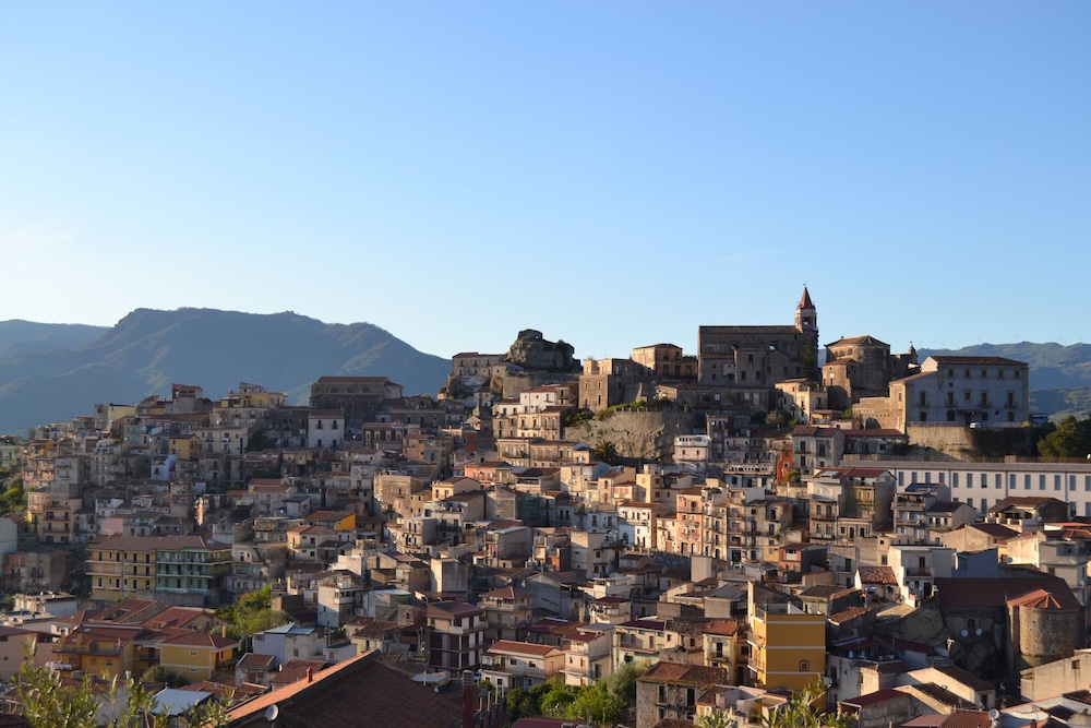 ALBERGO DIFFUSO BORGO SANTA CATERINA 65/68