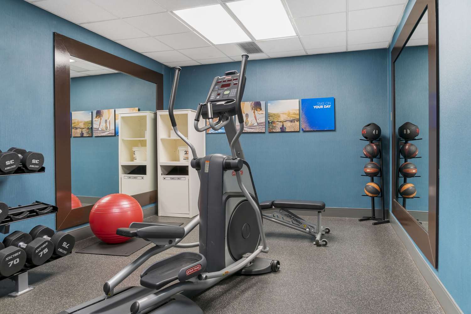 Comfort Inn & Suites Toledo North 23/30