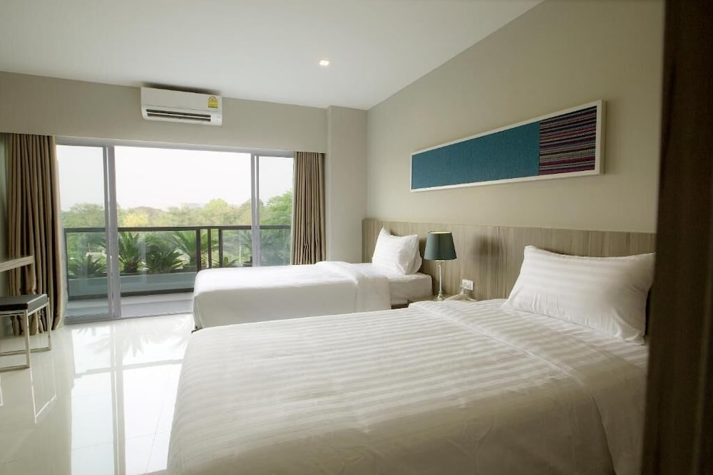 V Hotel Ubon Ratchathani 21/45