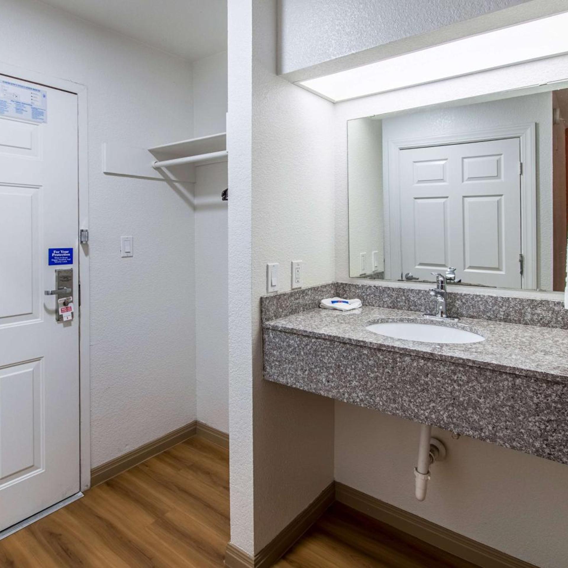 Motel6 Hutchins, TX 23/24