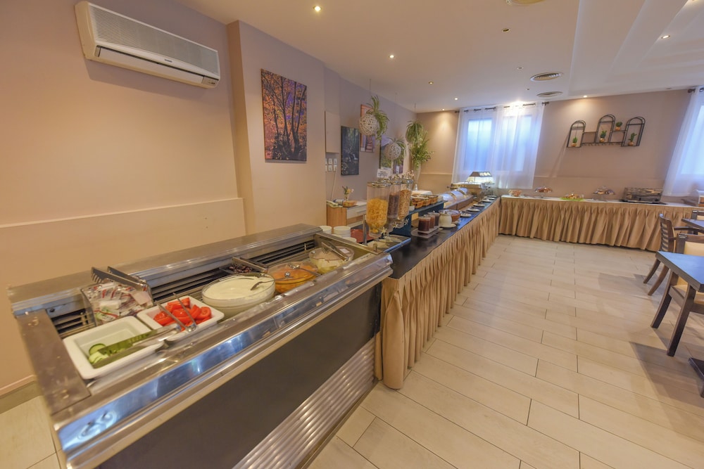 Samos City Hotel 49/69