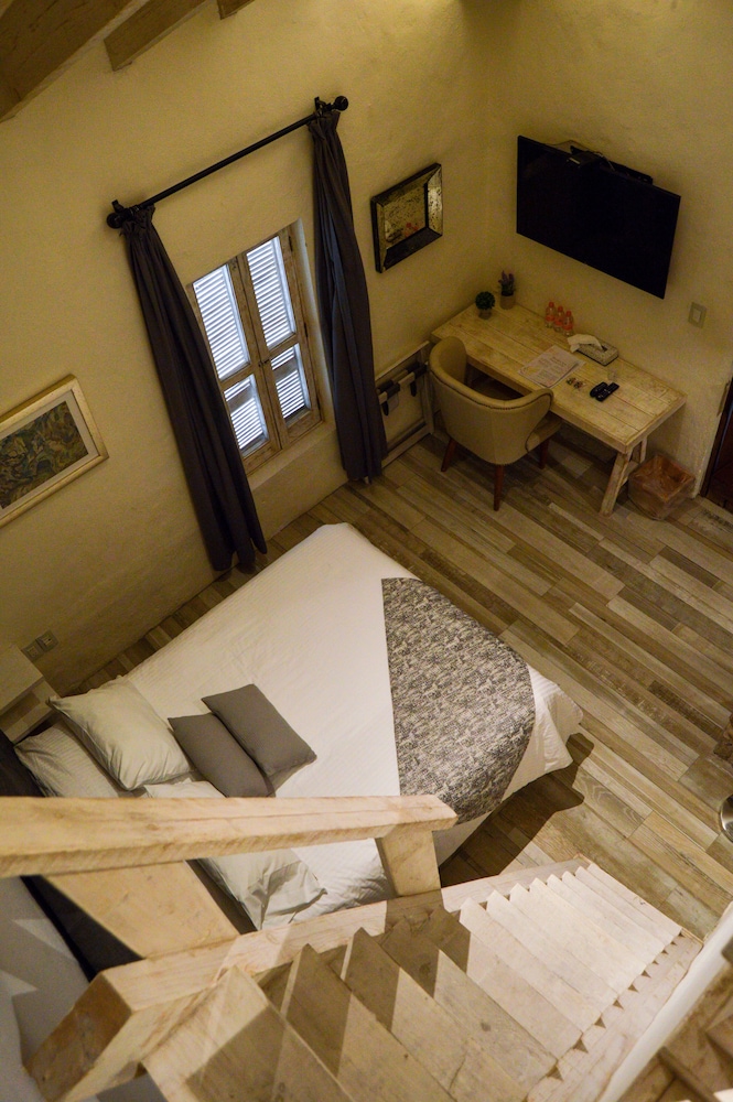 Hotel de Piedra 29/70