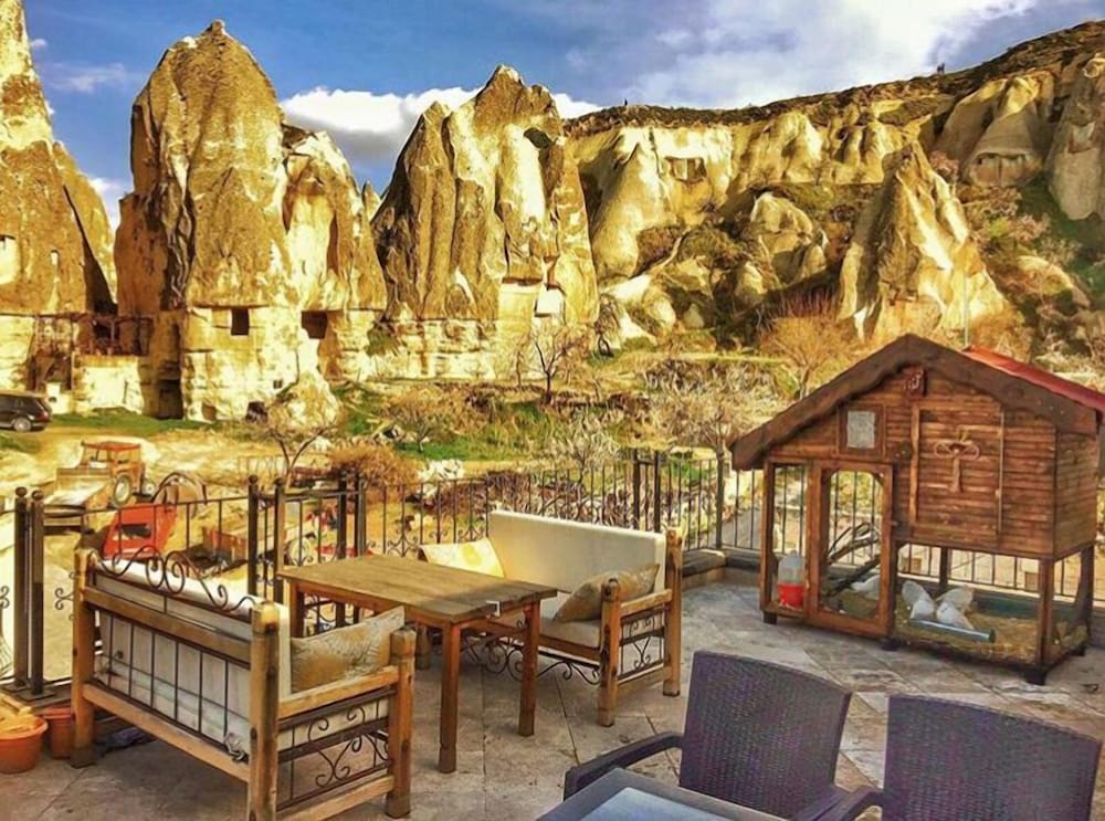 Cappadocia Stone Palace 28/43