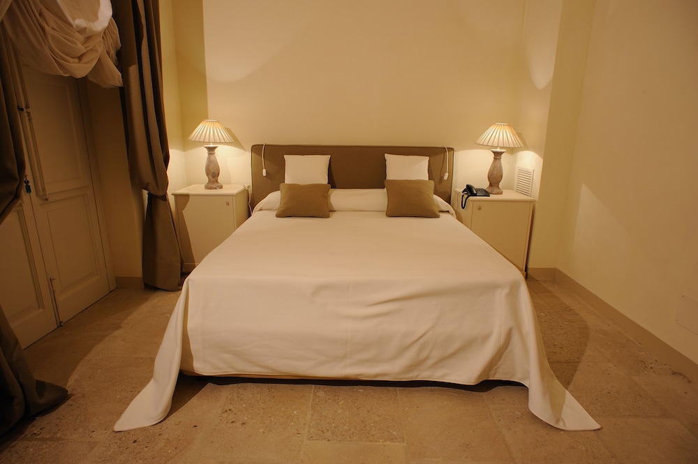 Castello Camemi 12/69