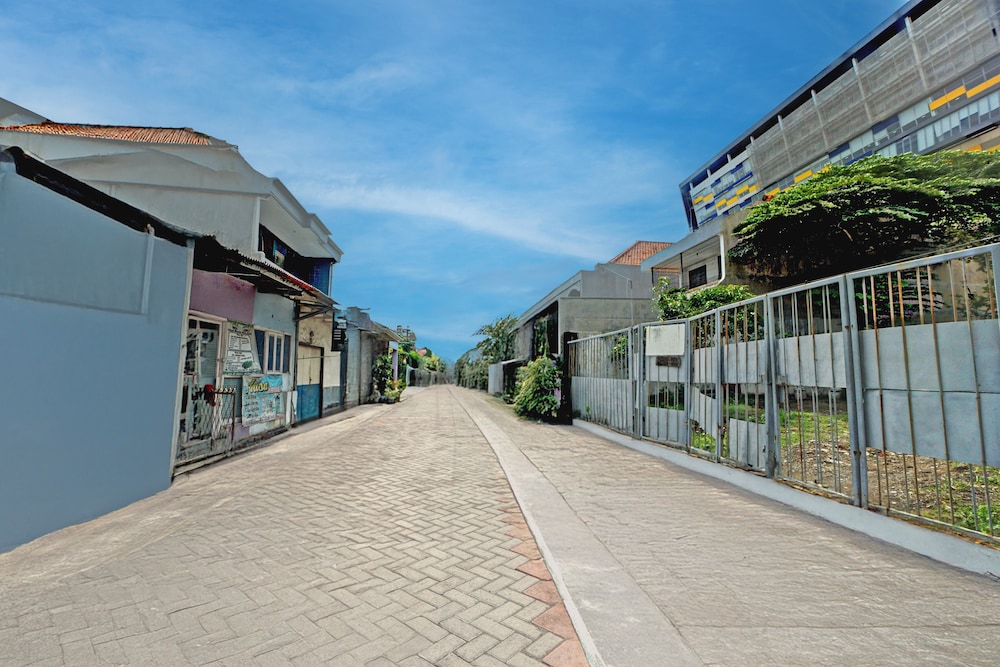 Hotel O near Ciputra World Surabaya formerly Darmo Residence 53/60