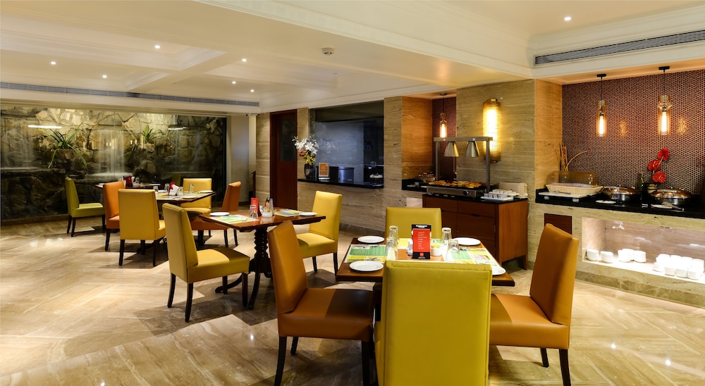 Lemon Tree Premier the Atrium 32/48