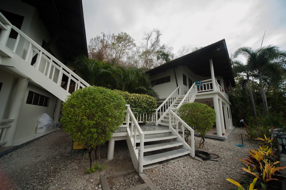 Palm Beach Resort 38/48