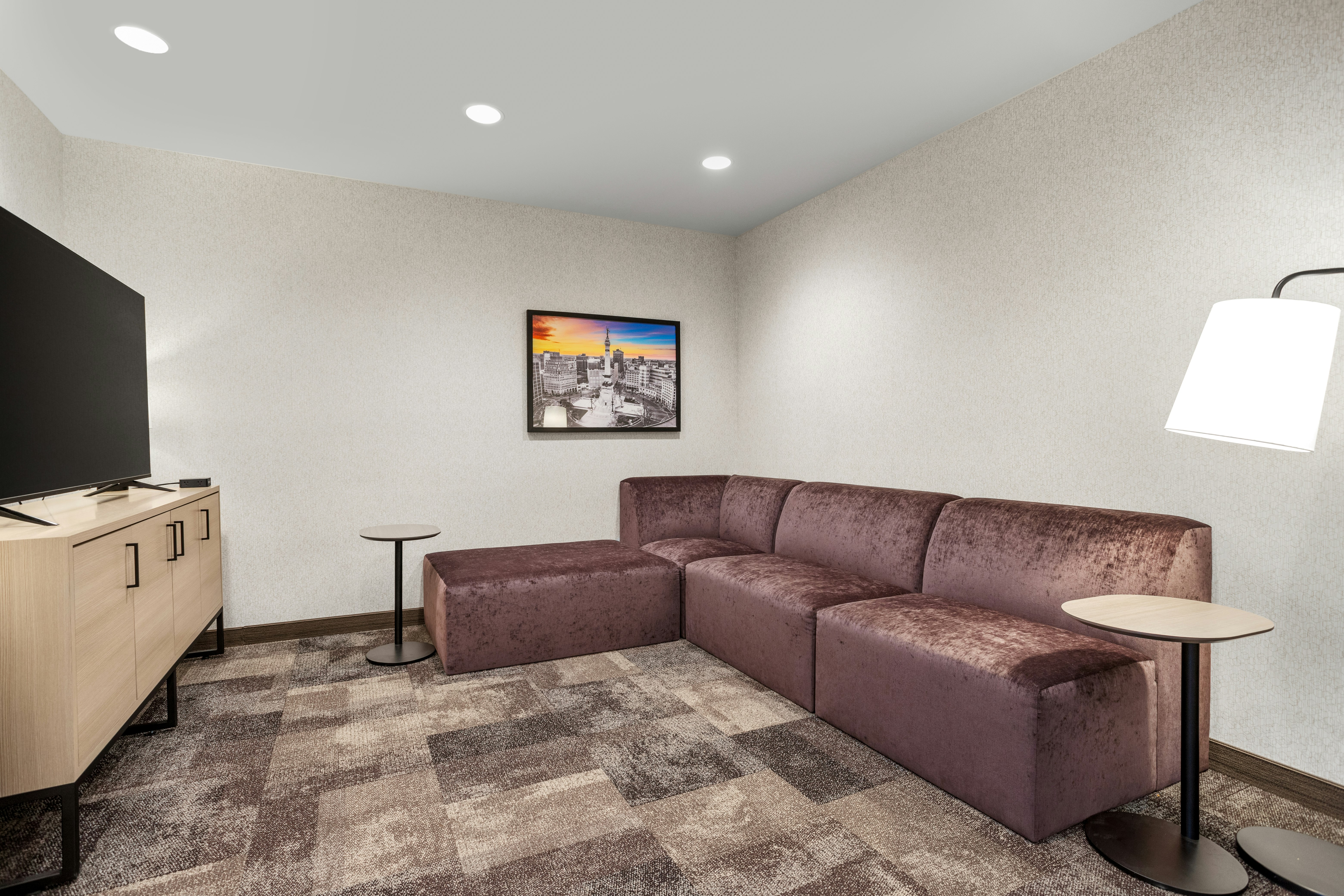 Home2 Suites by Hilton Indianapolis North at Intech Park 13/22