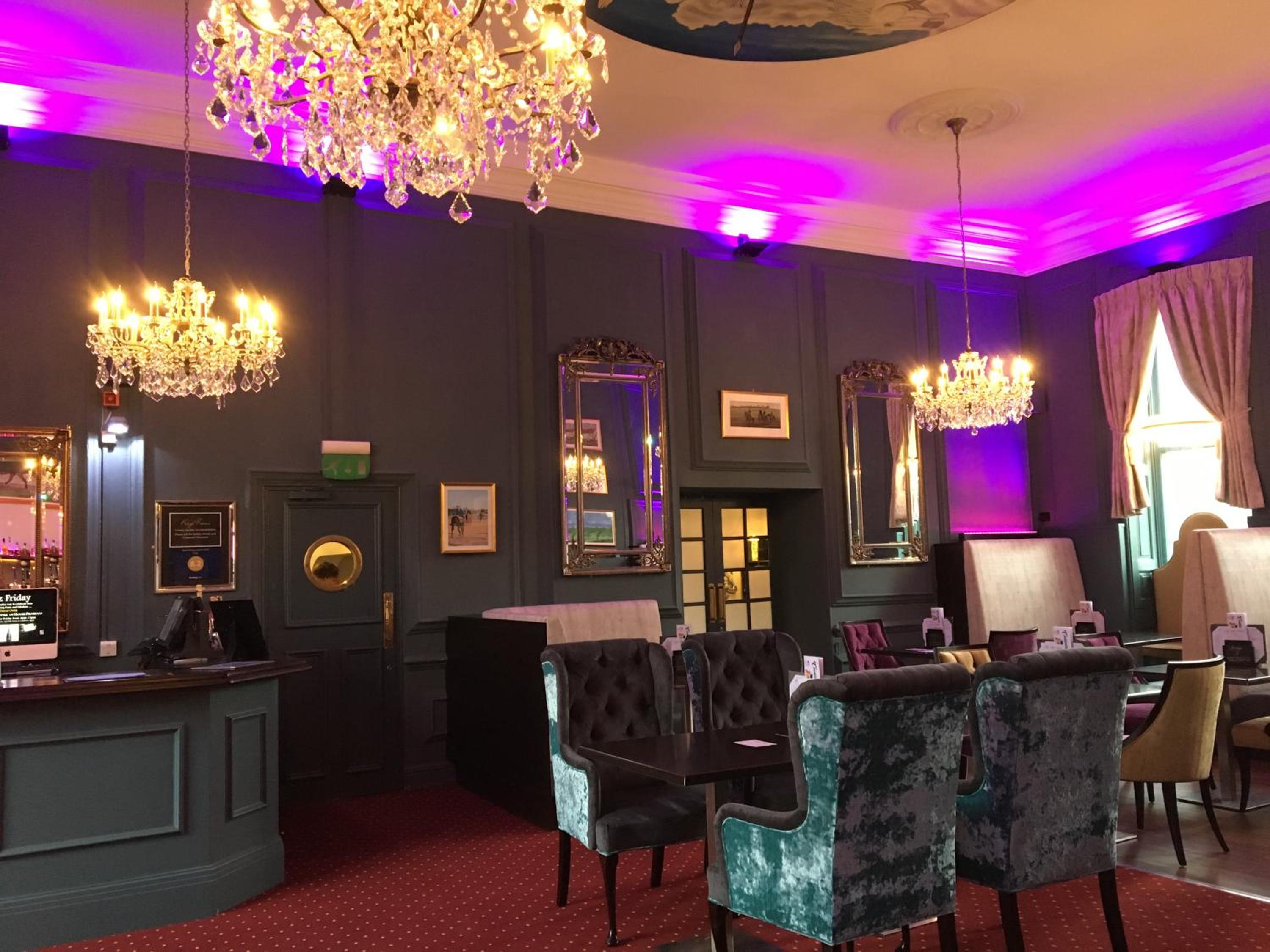 Kings Hotel 15/17