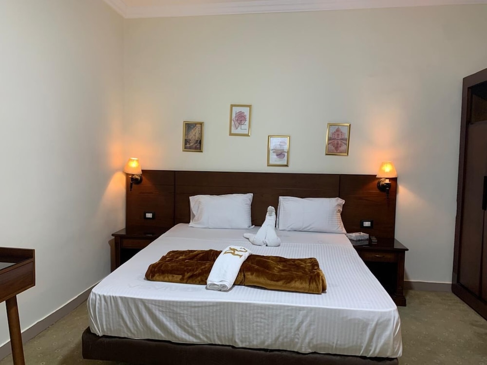 Montana Hotel 14/55
