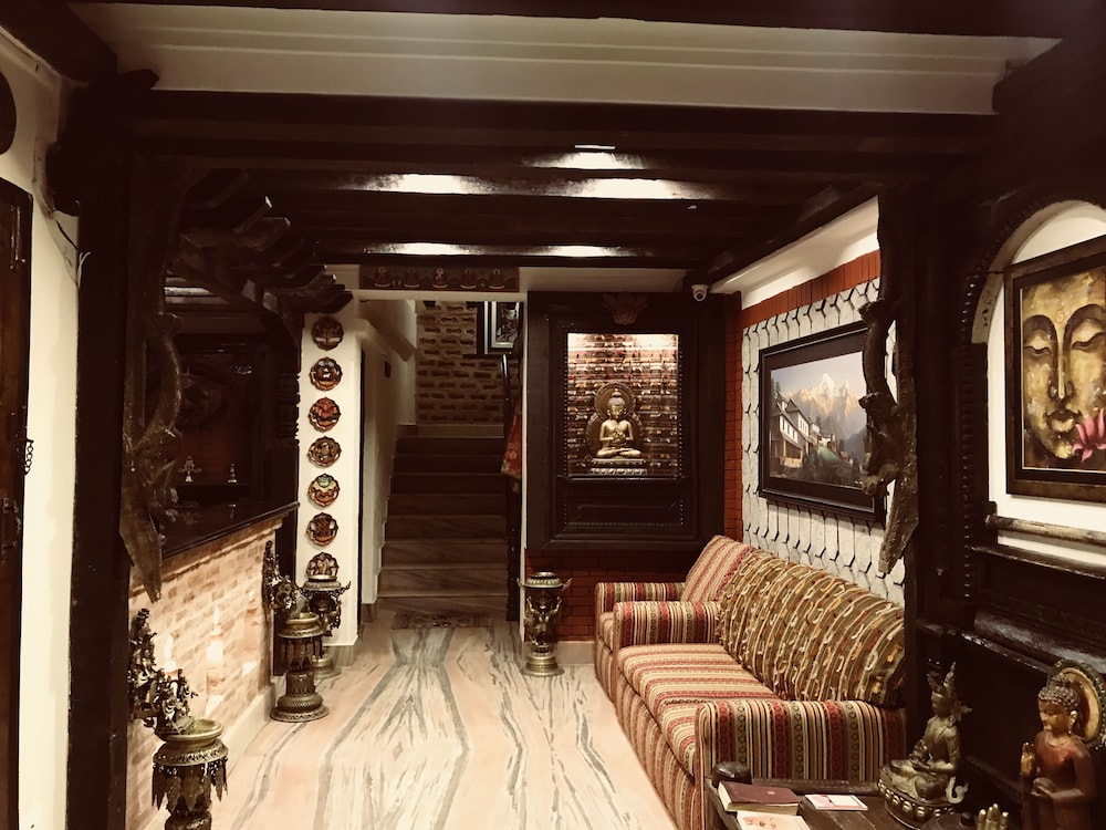 Nepal Pavilion Inn 30/50