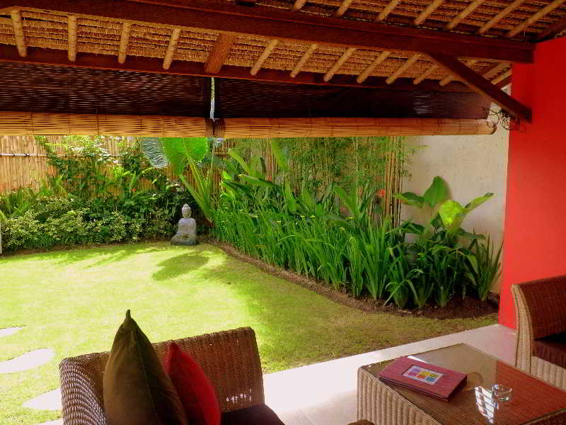 UNITED COLORS OF BALI 24/30