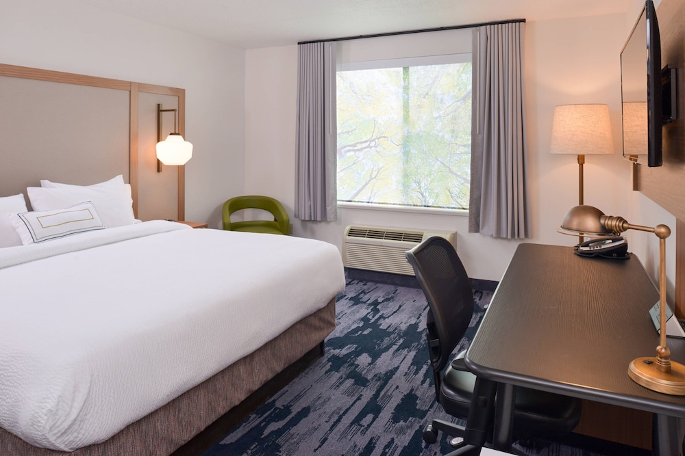 Fairfield Inn & Suites by Marriott Pittsburgh New Stanton 13/37