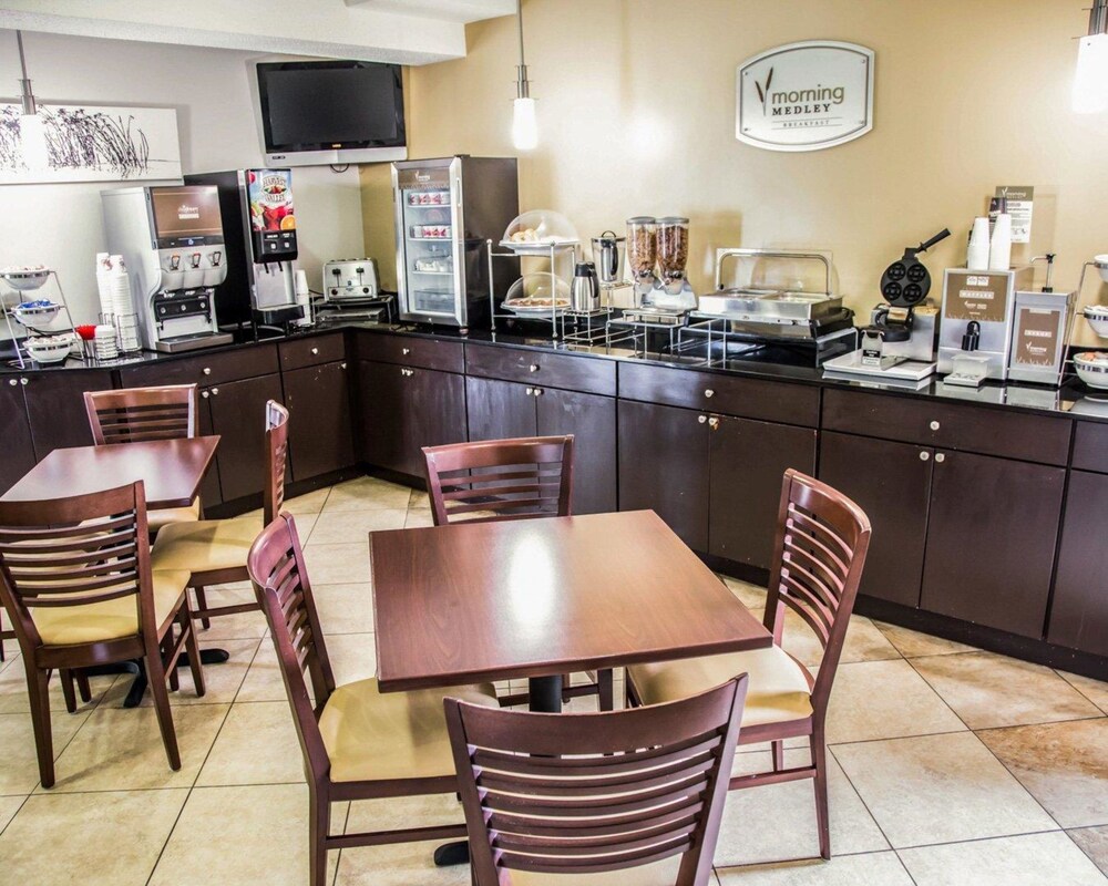 Sleep Inn Tinley Park I 80 Near Amphitheatre Convention Center 24/30
