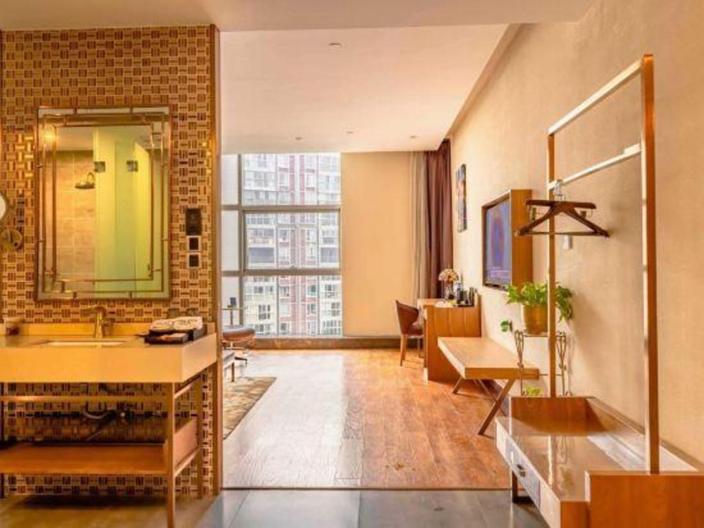 James Joyce Coffetel (Chengdu Qingbaijiang) 36/48