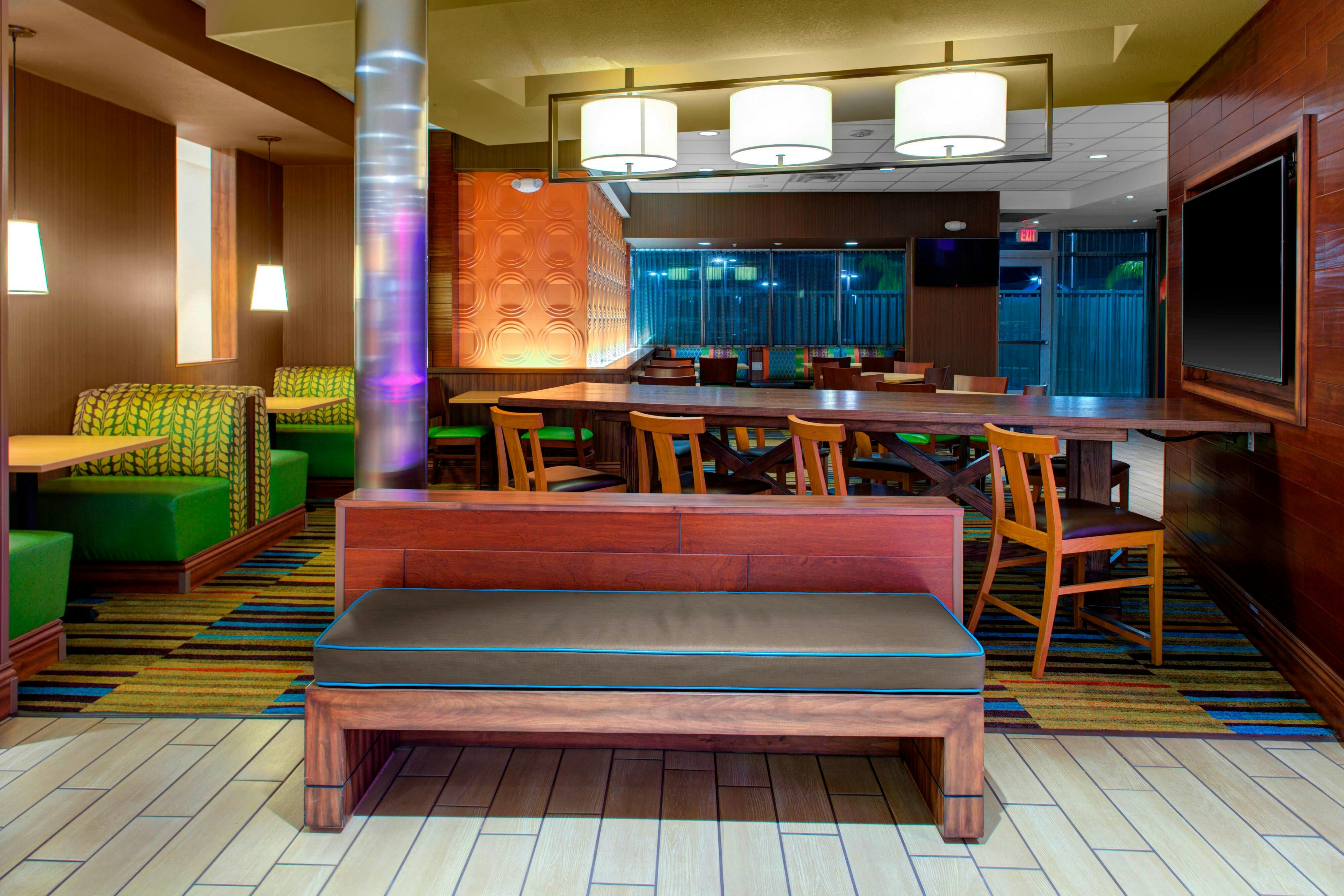 Fairfield Inn And Suites By Marriott Bakersfield North Airport 29/36