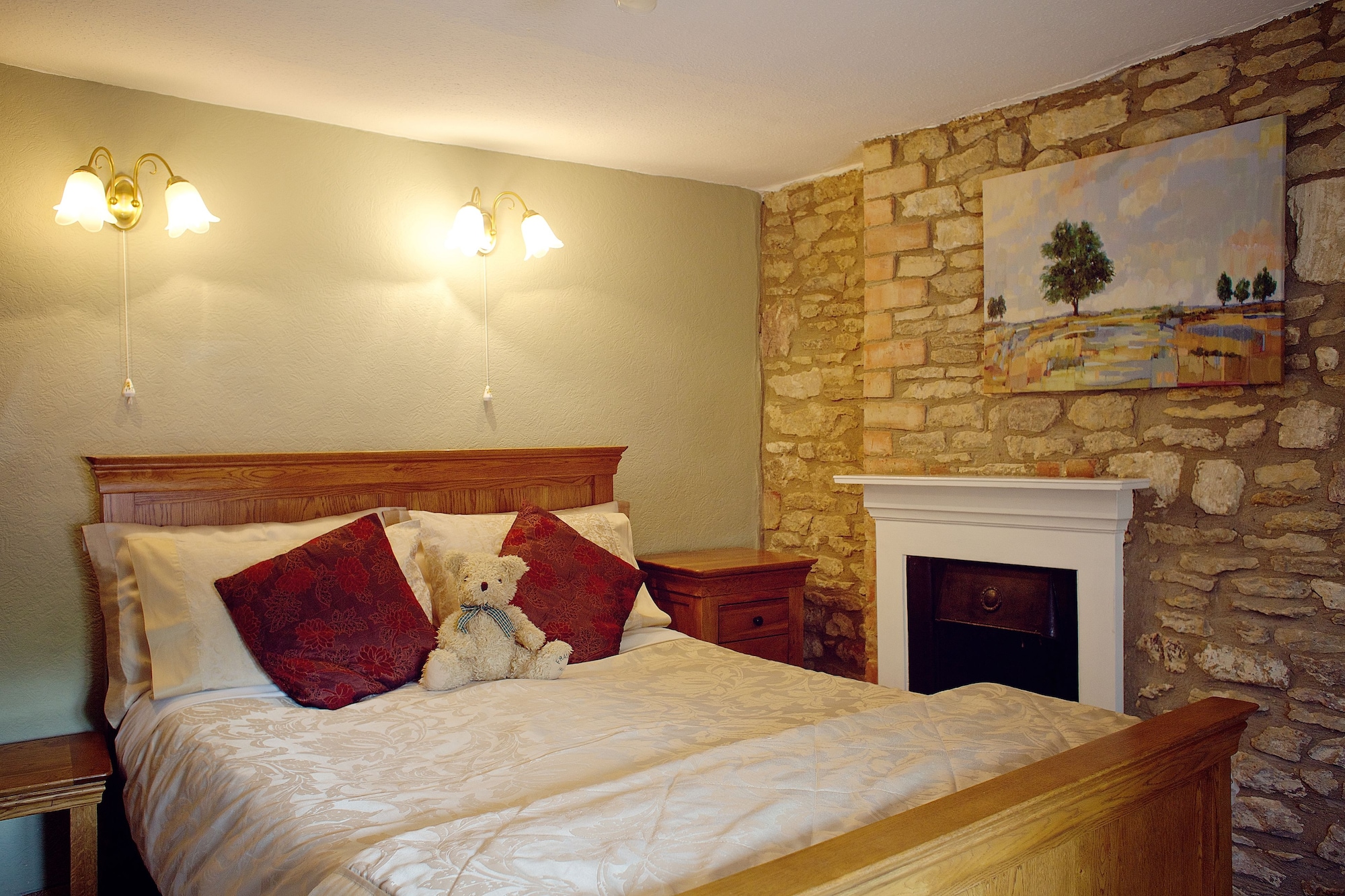 DELUXE, DOUBLE BED