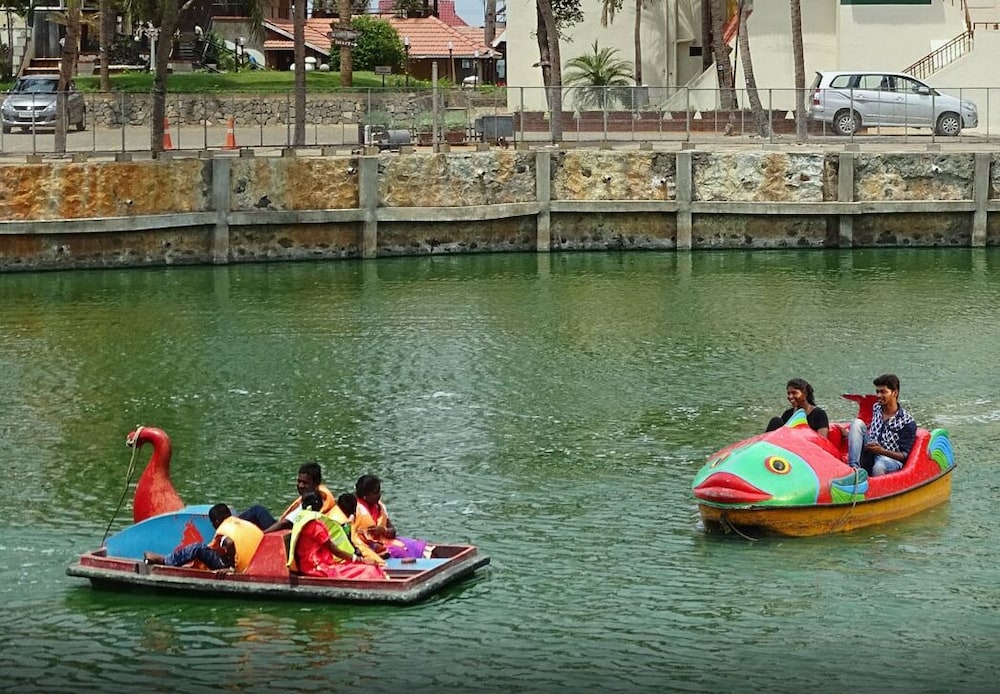 MGM Beach Resorts (15Kms before Mahabalipuram) 32/54