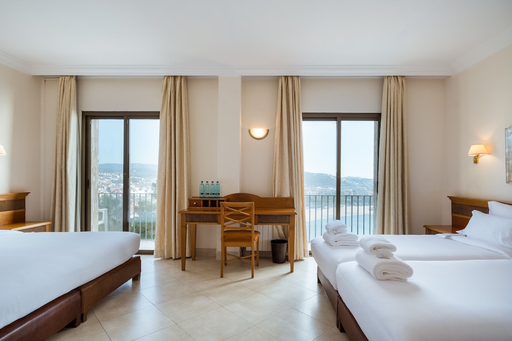 Hotel Montjoi by Brava Hoteles 13/26