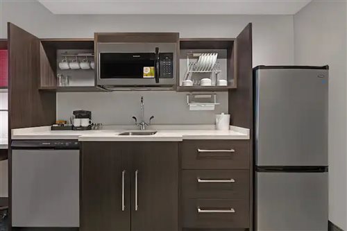 Studio, 2 Queen Beds, Bathtub, Accessible