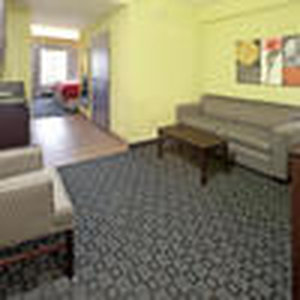 Holiday Inn Garland 70/73