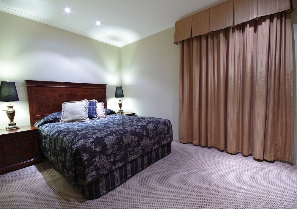 Rydges Armidale 17/50