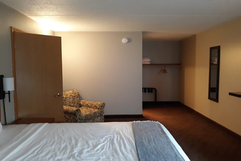 Dakotah Lodge 10/64