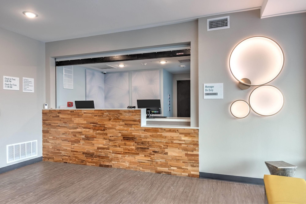 ECHO Suites Extended Stay by Wyndham Dallas Plano/Richardson 8/62