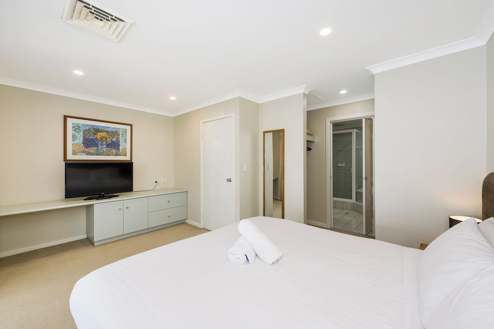 MANDURAH QUAY RESORT 29/72