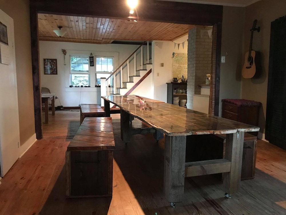 Lost River Hostel 4/50