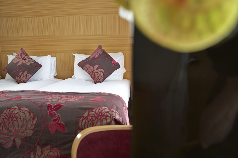 Rembrandt Hotel 35/82