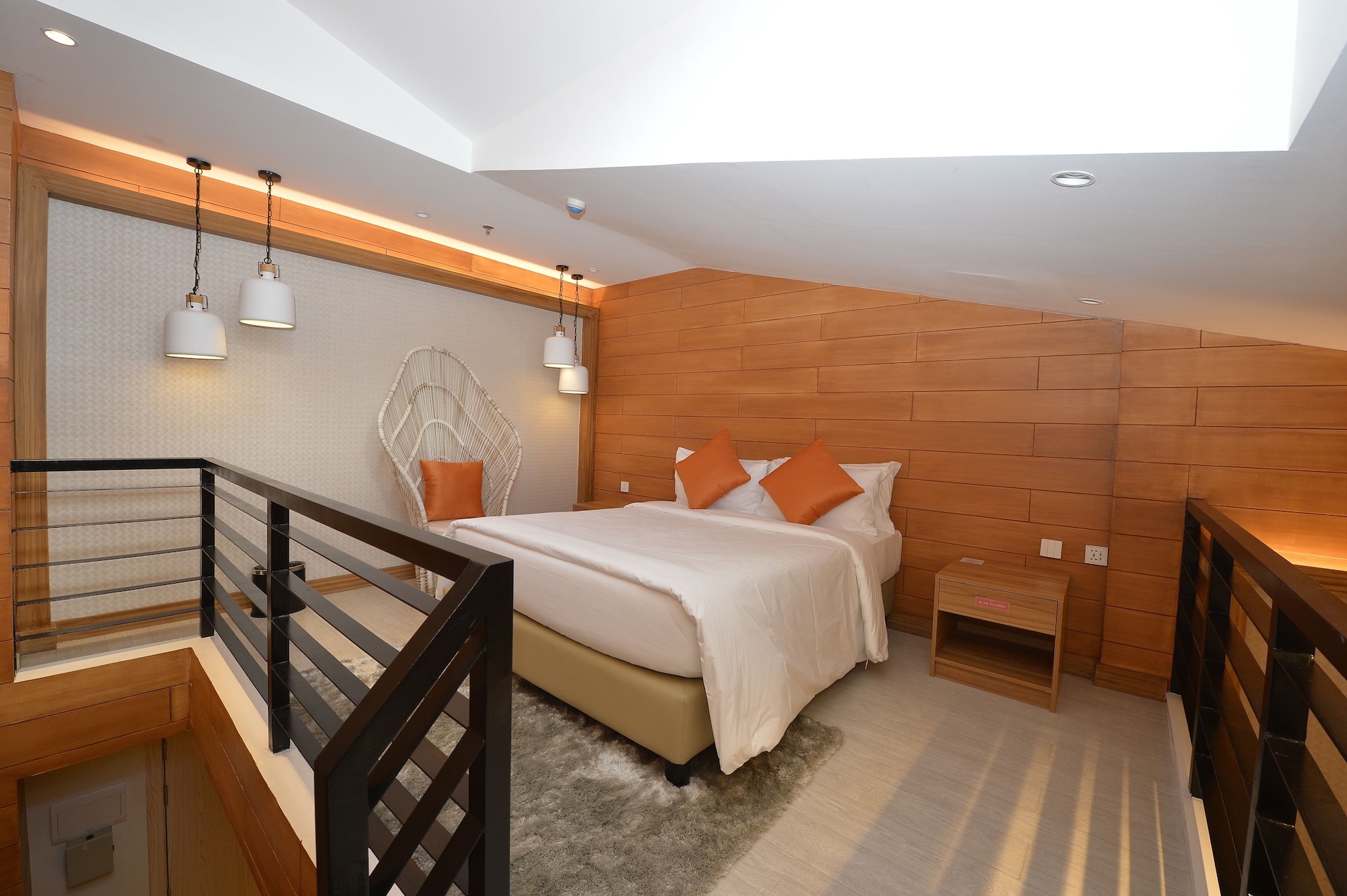 Loft, White, 1 Queen and 2 Double Beds, The Orchard Hotel Baguio 5/7