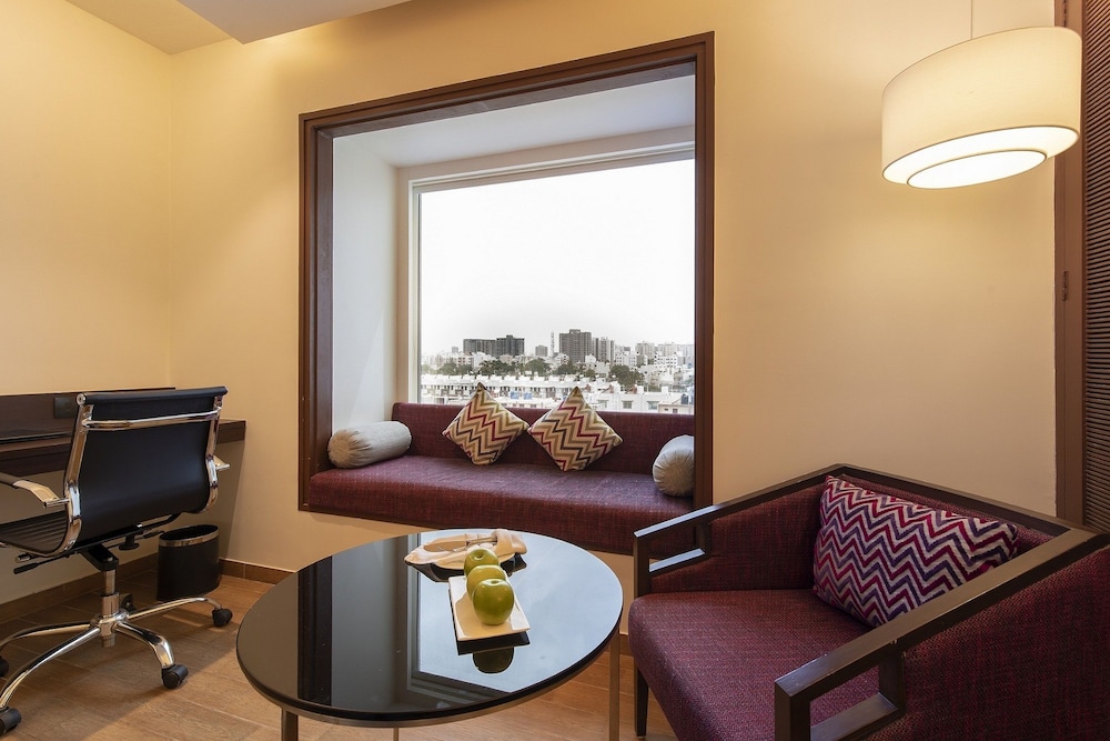 REGENTA CENTRAL RAJKOT 28/53
