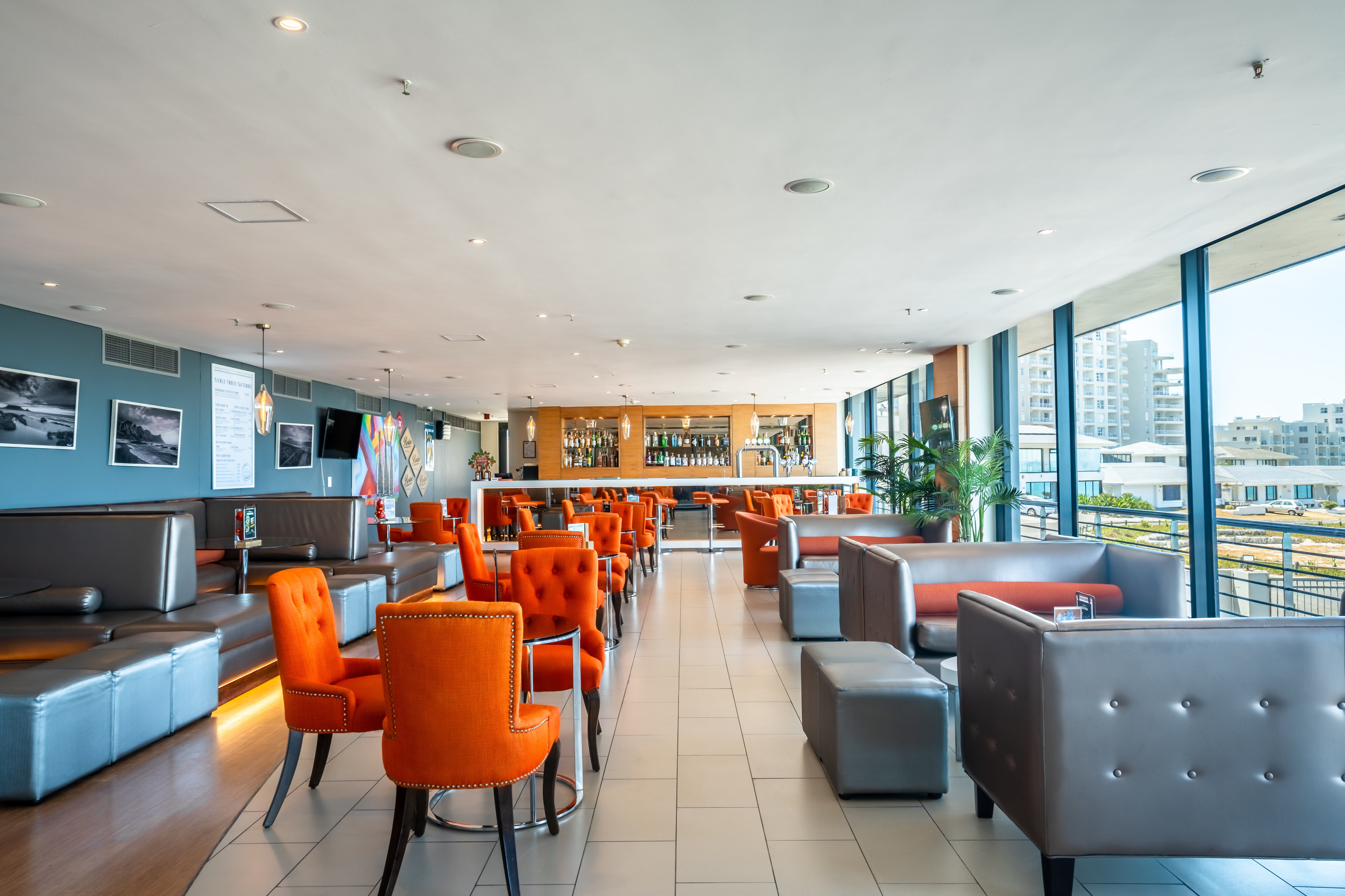 Blaauwberg Beach Hotel 64/100