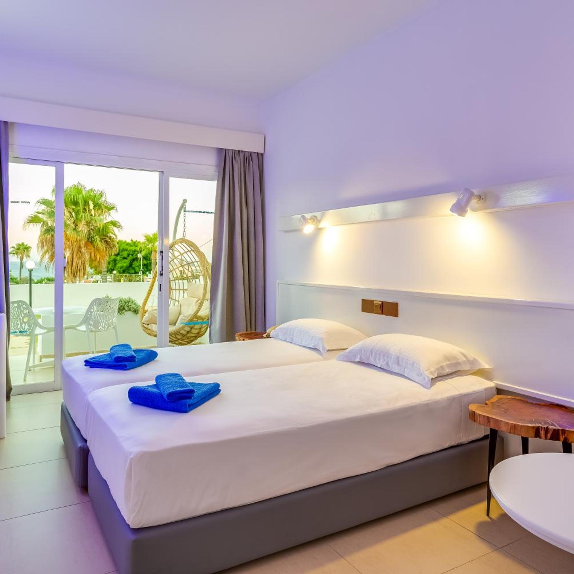 Room, Single Bed, Sea View, Adelais Bay Hotel 5/10