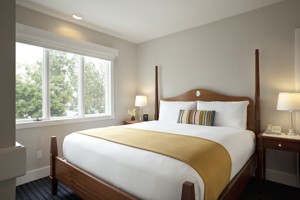 Casa Madrona Hotel and Spa 24/61