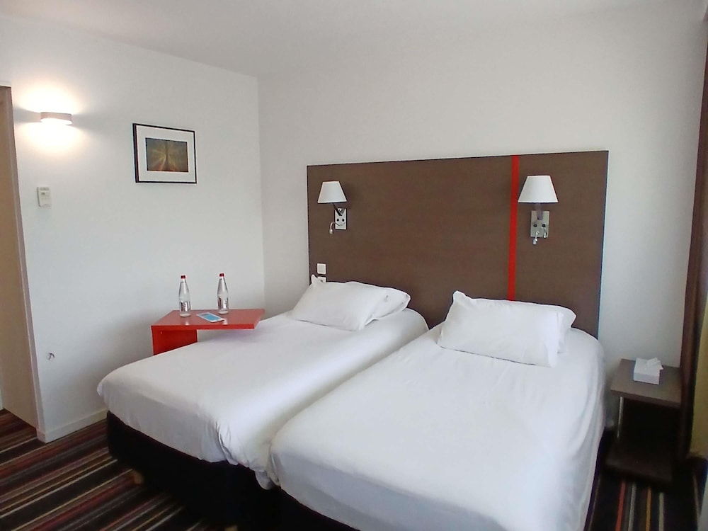Ibis Styles Segre 19/58