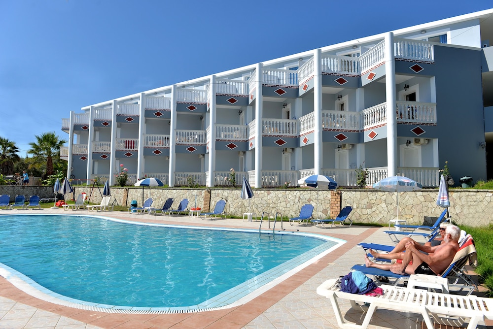 Callinica Hotel 7/68