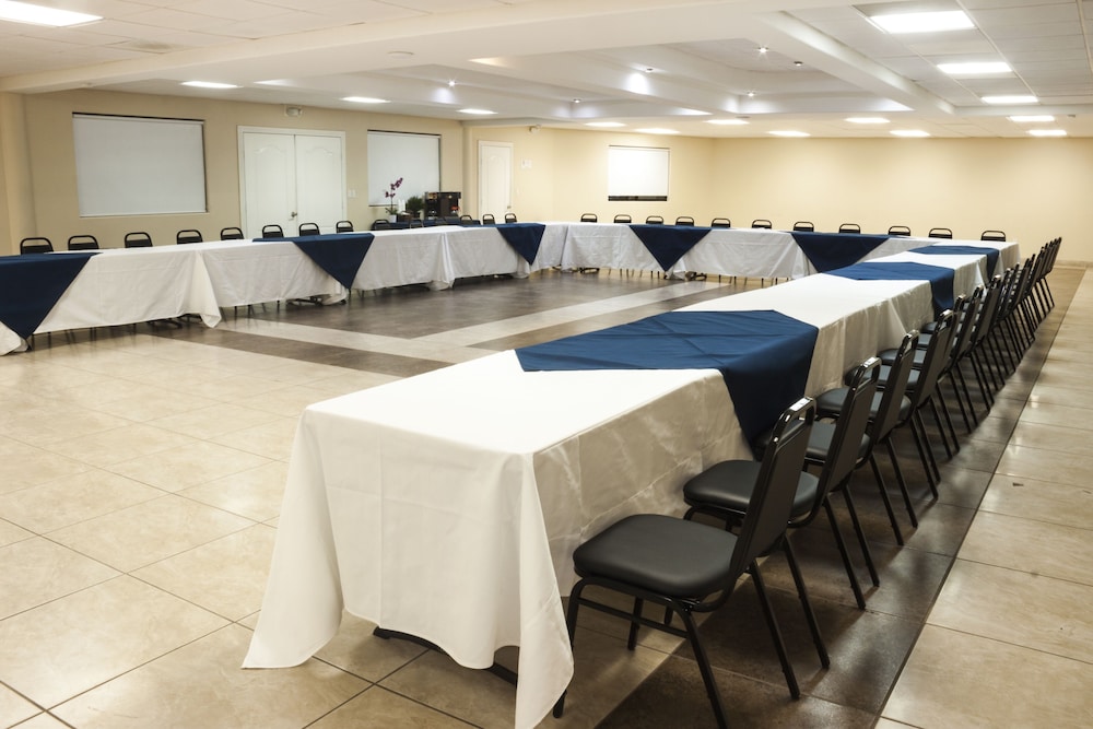 Baja Inn Hoteles Ensenada 56/66