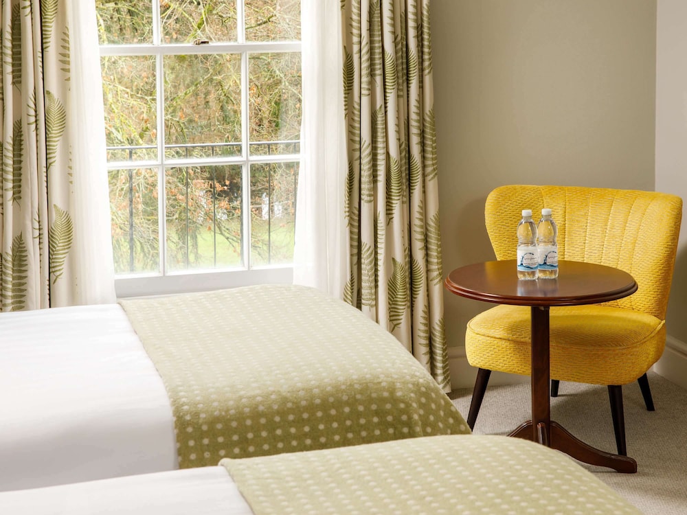 Mercure Gloucester Bowden Hall Hotel 44/70
