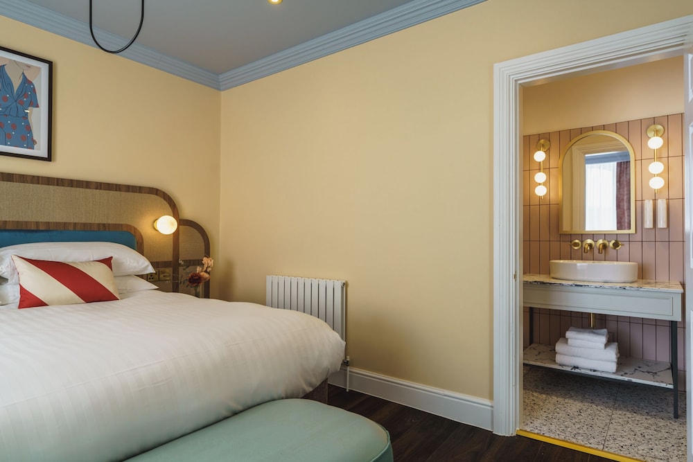Grange Hotel 14/50