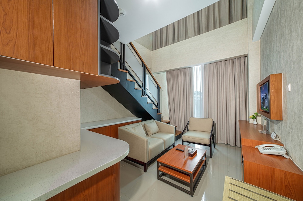 Braling Grand Hotel by Azana 31/58