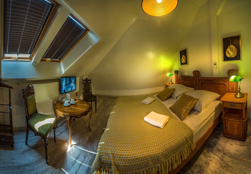 Oki Doki Old Town Hostel 26/50