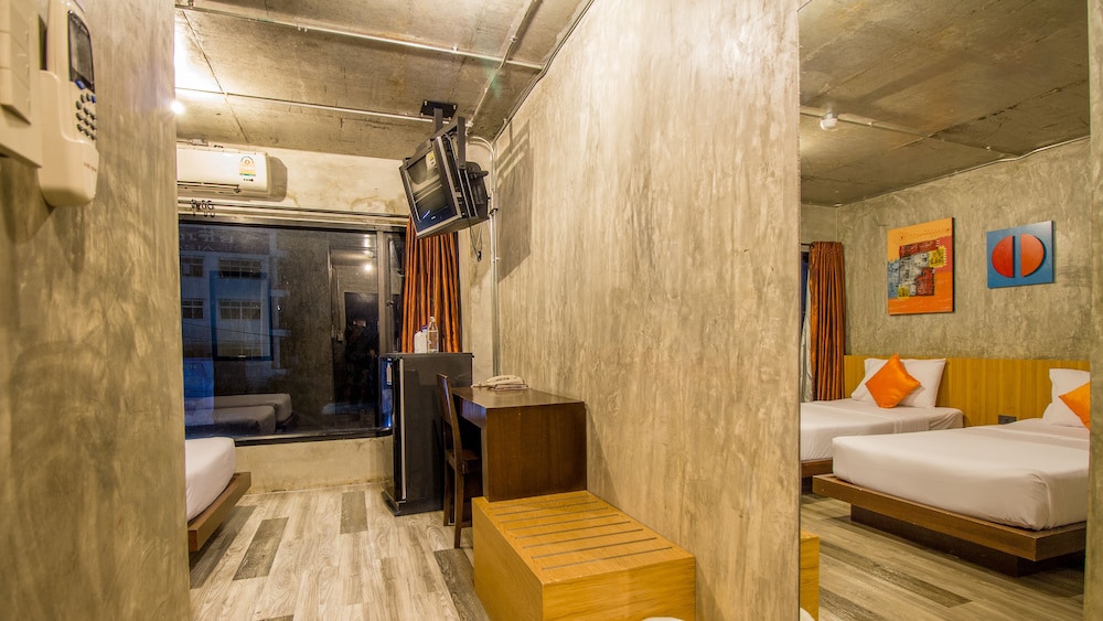 B2 Mahidol Boutique & Budget Hotel 28/42
