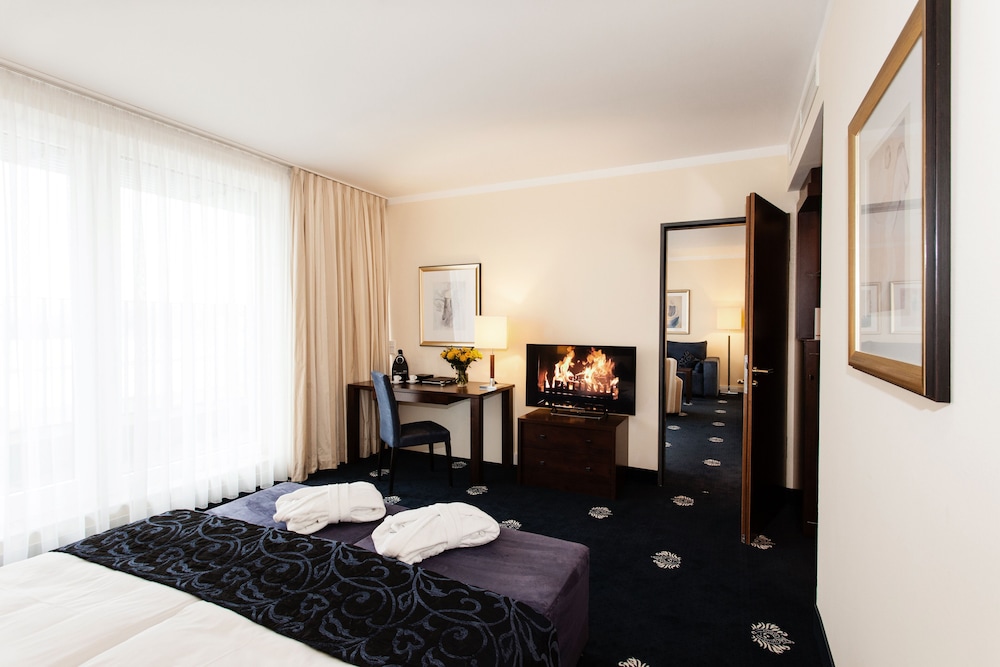 Hotel Vier Jahreszeiten Starnberg 11/52
