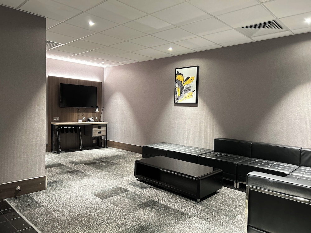 Crowne Plaza London - Kingston 28/50