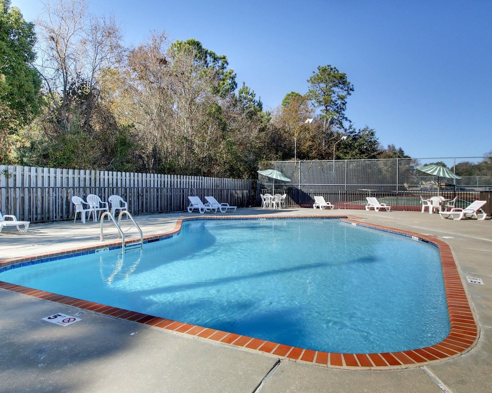 Twin Star Lodge Ex Econo Lodge Biloxi Beach North 18/33